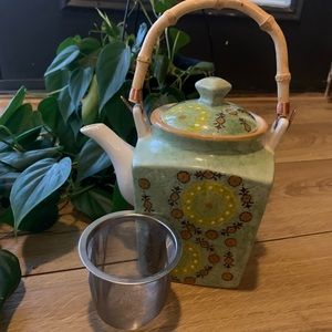 Vintage ceramic tea pot bamboo handle